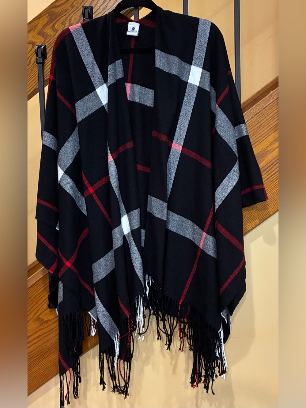 Jessica McClintock Shawl Wrap fringe Black Red Gray 52 X 34  one size